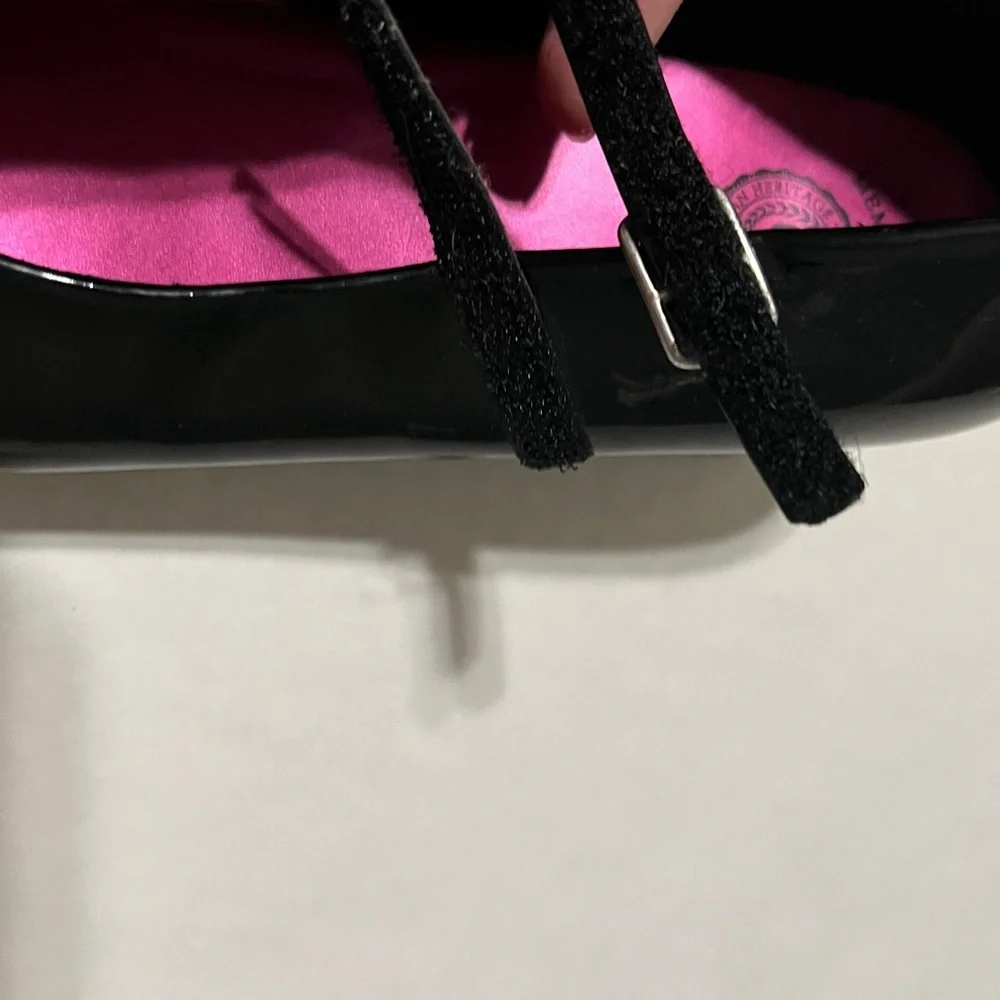 Black Patent Mary Jane Heels Pink memory foam Insole Girls Size 4